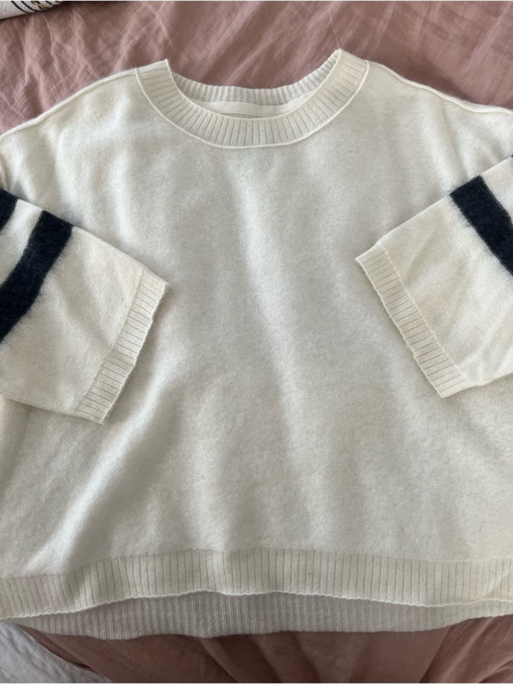 Anthropologie Pilcro brushed cashmere boxy crop sweater, size small. - Picture 4 of 5